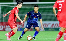 Lạ lùng V-League