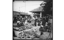 Đi tìm lai lịch chợ Đầm Nha Trang: Dựng chợ bên đầm