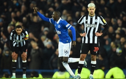 Everton 'nhấn chìm' Newcastle, Tottenham thua sốc trên sân nhà