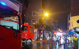 Đà Nẵng: Lực lượng tuần tra đêm cứu 2 người trong vụ cháy nhà