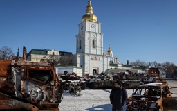 Cuộc sống ở Kyiv hiện ra sao sau 1 năm xung đột?