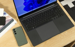 Galaxy Book3 Ultra so kè MacBook Pro 16 inch