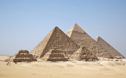 Bí ẩn gì của đại kim tự tháp Giza vừa được khám phá?