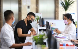 Cổ phiếu bất động sản, chứng khoán tăng cao sau thông tin giảm lãi suất