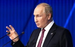 Tổng thống Putin: Kinh tế Nga đứng vững dù mất thị trường phương Tây, GDP sẽ tăng