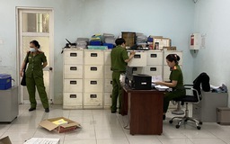 Công an khám xét Trung tâm Đăng kiểm 79-01S ở TP.Nha Trang
