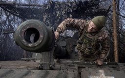 Phương Tây cảnh báo Ukraine đừng phí 'nỗ lực cuối cùng' về viện trợ đạn dược vì Bakhmut