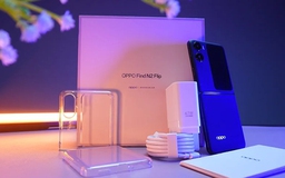 Cận cảnh smartphone màn hình gập Oppo Find N2 Flip