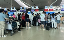 Một Việt kiều lấy điện thoại của khách để quên tại sân bay Phú Quốc rồi tháo sim