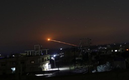 Syria tố Israel vừa tấn công căn cứ quân sự