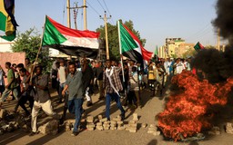 Phe phái đánh nhau, người dân Sudan lo sợ giữa hỗn loạn