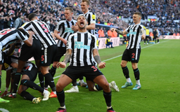 Ngoại hạng Anh: 'Báo thù' ngọt ngào M.U, Newcastle thắp lại giấc mơ Champions League