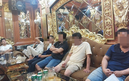 Đà Nẵng: Đột kích nhà hàng, bắt 7 người mở 'tiệc ma túy'