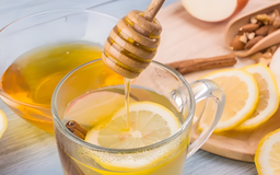 Người bệnh tiểu đường có nên uống nước chanh mật ong?