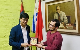Anh Bùi Quang Huy gặp gỡ Bí thư thứ nhất T.Ư Đoàn TNCS Uruguay