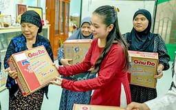 Công ty VBĐQ Thanh Trúc phát quà hỗ trợ đồng bào dân tộc Chăm tại quận 8
