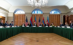 Armenia và Azerbaijan nỗ lực hòa đàm