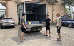 Quảng Ninh: Phát hiện vụ vận chuyển, buôn bán hàng trăm bình khí cười