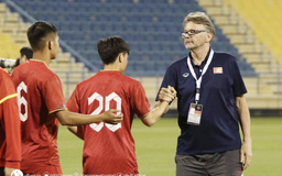 Chờ đợi phép màu của 'phù thủy' Troussier ở SEA Games 32