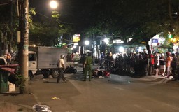 Quảng Ngãi: Xe tải tông hàng loạt xe máy, 2 người bị thương
