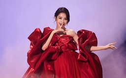 Chiếc váy ‘hoa hồng’ siêu đặc biệt của Chi Pu tại sân khấu quốc tế
