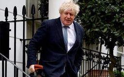 Quốc hội Anh tiếp tục giáng đòn mạnh vào cựu Thủ tướng Boris Johnson