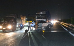 Tai nạn trên cao tốc TPHCM - Trung Lương, giao thông ùn tắc hơn 4 km
