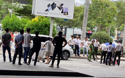 Hành khách bị ô tô tông ở ga quốc tế sân bay Tân Sơn Nhất