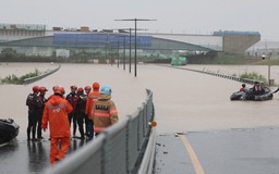 Mưa lớn gây lũ lụt và lở đất ở Hàn Quốc, ít nhất 22 người thiệt mạng