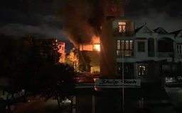 Hòa Bình: Cháy nhà dân trong đêm khiến 2 trẻ nhỏ tử vong, 4 người bị thương