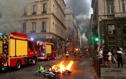 Bạo loạn ở Pháp: Có nên du lịch Paris lúc này?