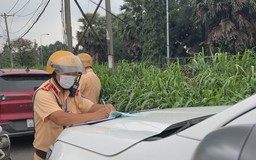CSGT chấn chỉnh tình trạng đậu xe ‘bát nháo’ trước Bệnh viện Ung bướu cơ sở 2