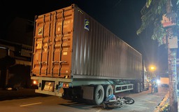 Sau tiếng động mạnh, người đàn ông tử vong dưới bánh xe container ở Thủ Đức