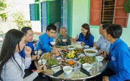 'Bữa cơm gia đình - Ấm lòng tình mẹ' tại Quảng Trị