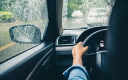 6 điều cần lưu ý khi lái ô tô dưới trời mưa