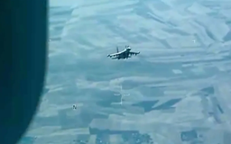 Chiến đấu cơ Nga lại thả mồi bẫy nhiệt vào UAV Mỹ ở Syria