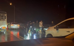 Công an chặn cầu Rạch Miễu, bắt giữ hơn 30 người có súng và áo chống đạn