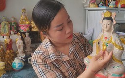 Người phụ nữ gom tượng Phật cũ, sơn sửa rồi gieo duyên tặng cho người cần