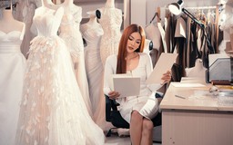 Siêu mẫu Lan Khuê lấn sân thiết kế váy cưới