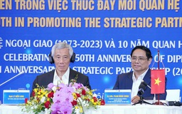 Thủ tướng Phạm Minh Chính và Thủ tướng Lý Hiển Long gặp mặt đại biểu thanh niên