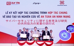 40 sinh viên ĐH Duy Tân được trả 400 - 800 USD/tháng qua hợp tác với Fore