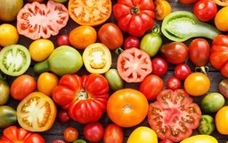 5 loại rau củ quả ăn chín tốt cho sức khỏe hơn ăn sống