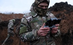 Liên minh Ngũ nhãn cảnh báo tin tặc Nga tấn công thiết bị trên chiến trường Ukraine
