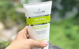 Sữa rửa mặt Floslek Anti Acne Face Cleansing có hỗ trợ trị mụn không?