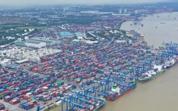 Cuộc đổ bộ của các siêu cảng tỉ USD: Có đủ nguồn hàng để trung chuyển?