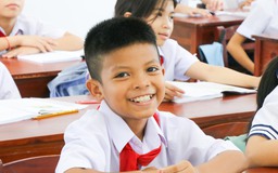 Trường xây mới 25 tỉ: Cô giáo vỡ òa hạnh phúc khi 100% học sinh đến trường
