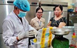 Vụ ngộ độc sau ăn bánh mì Phượng: 27 người vẫn đang điều trị tại bệnh viện