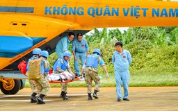 Tình huống thực hành giả định: Công binh 'mũ nồi xanh' dính mìn, được cấp cứu bằng trực thăng