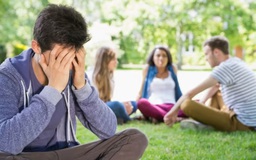 Chiến dịch giảm bớt 'cô đơn' tại trường đại học Anh