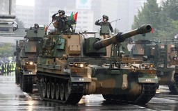 Duyệt binh quy mô lớn, Hàn Quốc tăng cường 
răn đe Triều Tiên